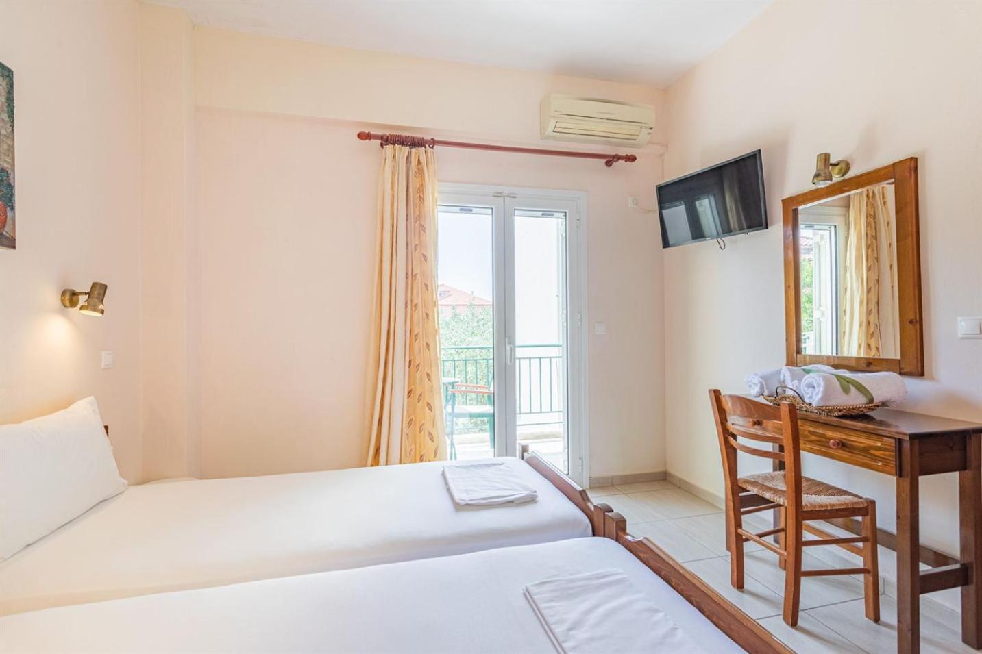 Vasiliki Apartments Ступа Екстериор снимка